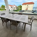 Beautiful New Palmtree Ii Apartment Vir