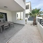 Beautiful New Palmtree Ii Apartment *