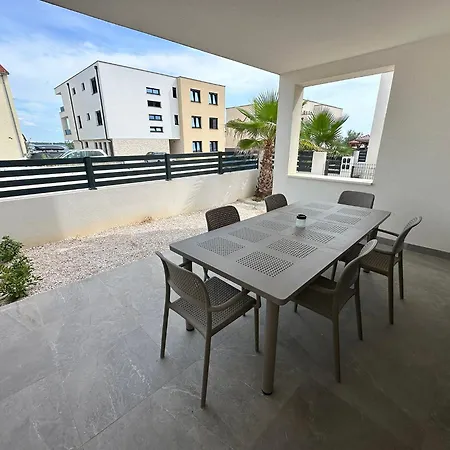 Apartment Beautiful New Palmtree Ii Vir